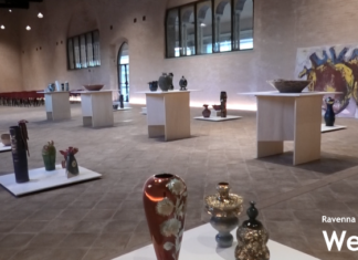 Al Palazzo del Podestà in mostra i pezzi per l’asta di beneficienza a sostegno dei ceramisti alluvionati