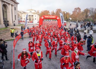 “Babbo Natale run”: a Russi la camminata dei Babbi Natale