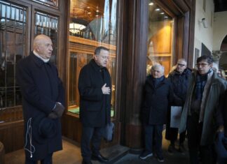 Inaugurazione del Presepe Storico della Cassa con L’Arcivescovo Monsignor Lorenzo Ghizzoni