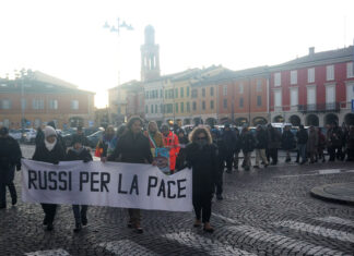 A Russi una fiaccolata per la pace