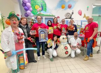 Anche “I colleghi di Grisù” portano doni in Pediatria