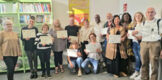 Chi parla due lingue vive due vite: corsi di inglese, francese e spagnolo