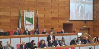 Regione. Le priorità del programma di de Pascale: riorganizzazione sanità e sicurezza del territorio