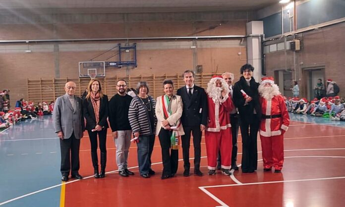 Inaugurazione con i rappresentanti dell'Amministrazione e del Lions Club