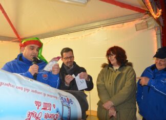 In Piazza San Francesco la Befana con ADVS e i Vigili del Fuoco