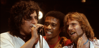 Nero a metà: il regista Stefano Senardi presenta a Faenza il documentario su Pino Daniele