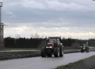 Iniziata la protesta degli agricoltori al Porto di Ravenna
