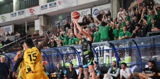 Basket: I Blacks vincono a Imola dopo due supplementari
