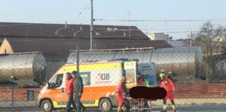 Lugo: infortunio sul lavoro, due operai cadono dal tetto di un capannone