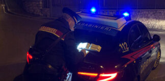 Viene soccorso perché ubriaco, ma in ambulanza aggredisce l’infermiera