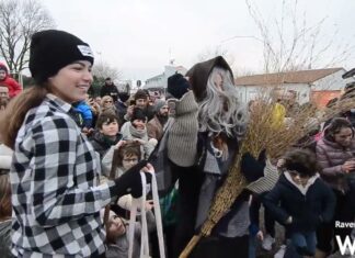 E’ arrivata dal mare la befana a Marina di Ravenna
