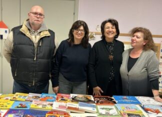 Donati nuovi libri al centro di lettura “L’albero dei libri”