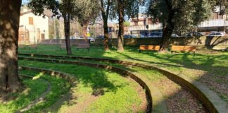 In centro a Russi ultimata la posa dei nuovi arredi urbani