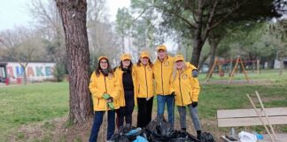 Ripulito dai rifiuti abbandonati il Parco delle Mani Fiorite di Ravenna