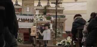 Gremita la chiesa di Pievequinta per i funerali di Daniel Mazzini