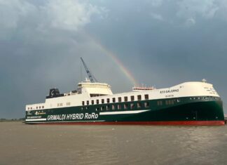 Nuova nave ibrida Grimaldi su rotta Catania-Brindisi-Ravenna