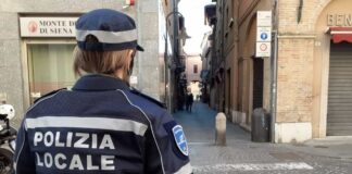 Ricercato per furti e violenze ventiduenne latitante rintracciato dalla Polizia Locale e tradotto in carcere
