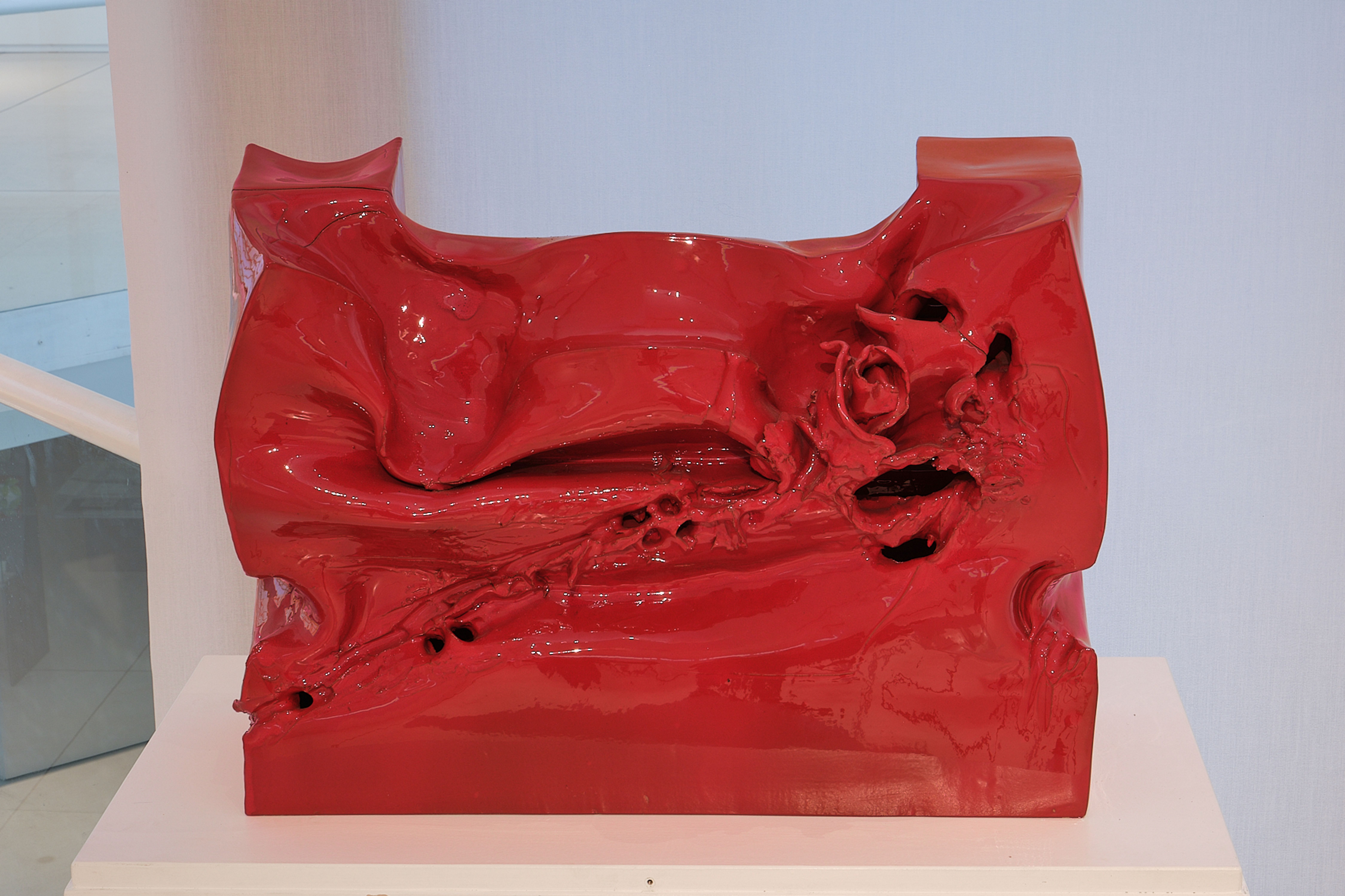 Al MIC Faenza continuano fino al 27 aprile le visite guidate alla mostra “Giacinto Cerone. L’angelo necessario”