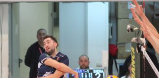 Volley: Inizio di playoff in salita per la Consar. Gara1 finisce nelle mani di Siena