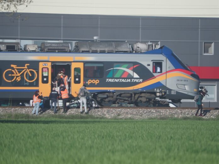 5e218b3c-571b-429c-8db4-56e939fb1ed7