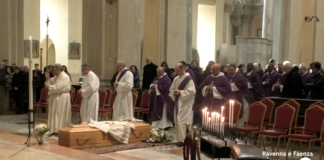 In duomo il funerale di don Sergio Peano