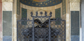 Lugo: inaugurano le nuove mappe del Cimitero Monumentale