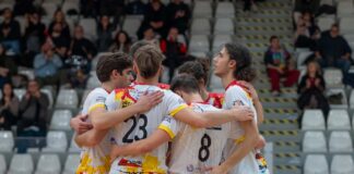 Volley: La Pietro Pezzi cade dopo oltre due mesi ma resta saldamente al secondo posto