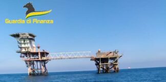 GDF: Pesca subacquea nei pressi di una piattaforma offshore. Sanzionato il conducente di una unità da diporto