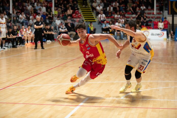 Michele Munari in penetrazione