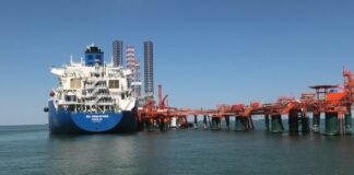 Visita al rigassificatore. “Lavori al termine. In funzione entro fine mese”