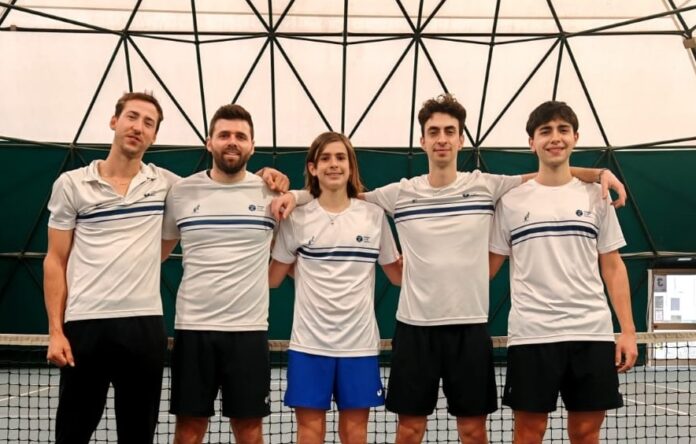 Tennis Club Faenza - Serie C maschile 2025 - Da sx Romeo Falconi, Edoardo Pompei, Diego Tarlazzi, Mattia Bandini, Andrea Bosi
