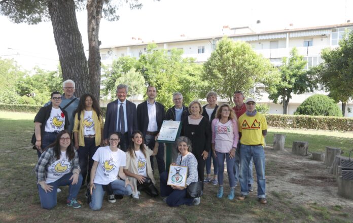 28-05-2025 -ravenna -inaugurazione al parco ipazia di due nuove aree gioco grazie al contrbuto della banca bcc banca di credito cooperativo ravennate , forlivese e imolese .