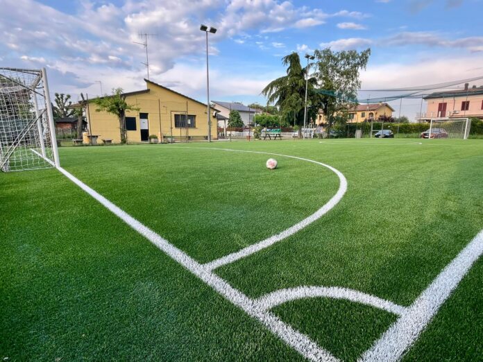 Il nuovo campo da calcetto sintetico a Bagnara di Romagna (2)