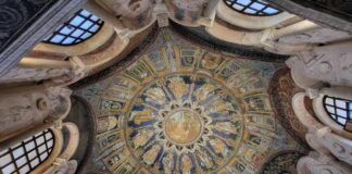 La Biennale del Mosaico è preziosa, ma non parla alla città. Grandi: “Il mosaico deve tornare patrimonio condiviso”