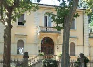 “La Cultura ospite in Residenza”: un viaggio artistico nella Belle Époque con l’estemporanea di pittura a Villa Stacchini