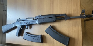 Russi: va in giro con un fucile Ak-47 (replica), individuato e denunciato un 35enne del posto