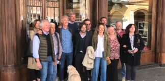 La mostra fotografica dei “Dilettanti allo sbando”: una serata di beneficenza al Teatro Socjale