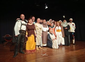 “Segni e Voci del Tempo”: un borgo d’altri tempi in scena ai Filodrammatici