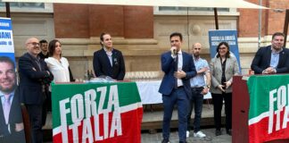 Grande entusiasmo all’aperitivo azzurro con il deputato di Forza Italia Alessandro Cattaneo a sostegno di Nicola Grandi