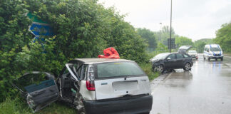 Ancora un incidente all’incrocio fra via Bassette e via Di Vittorio: un ferito al Bufalini