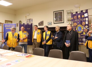 Lions Club Host e Rotary Ravenna hanno donato 700 paia di occhiali a famiglie, adulti e bambini in difficoltà