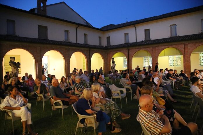 2024 pubblico serata 10 righe - 1