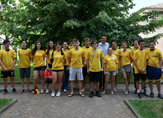 Lavori in Comune: questa mattina a Palazzo Rasponi la cerimonia di consegna delle magliette gialle