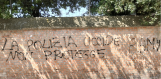 Scritte sui muri della parrocchia di San Pier Damiano. Esposito (Fdi): “Cialtronerie”