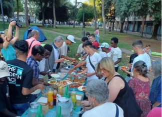 Giovedì torna CeniAmo il Mondo, la cena di vicinato ai giardini Speyer
