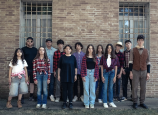 Lo stand up comedian Eleazaro Rossi sperimenta con una generazione di talenti under 16 di Ravenna