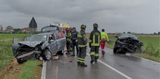 Frontale sulla Dismano: 7 feriti in ospedale