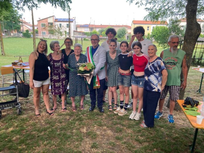 25-07-03 foto compleanno Ida Rava