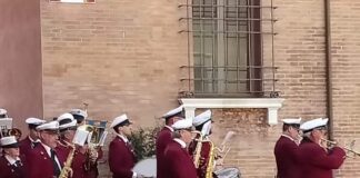 La Banda Musicale Cittadina di Ravenna e la Banda Musicale Città di Russi insieme per un gesto di affetto e musica alla Casa di Fraternità Betania di Marina Romea