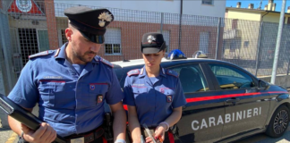 Massa Lombarda. non si ferma all’alt: in auto con coltello e arnesi da scasso, denunciato 23enne